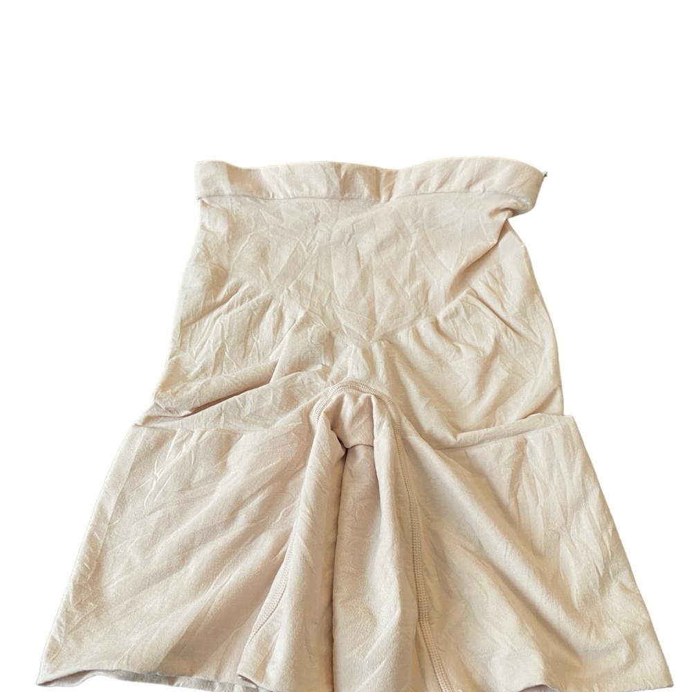 Spanx High rise Shaper shorts